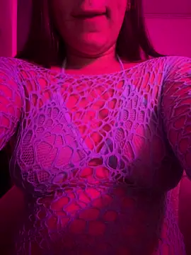 LilPeachyPie online show from March 15, 7:49 pm