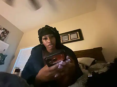 Brooke012 online show from April 15, 7:58 pm