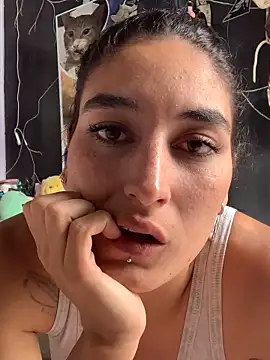 Scarlett 12 online show from March 7, 5:31 pm