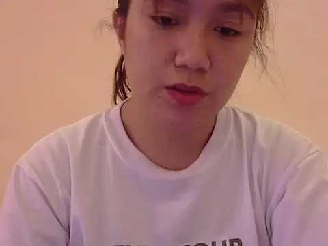 Lovelyclaya online show from February 18, 12:54 am