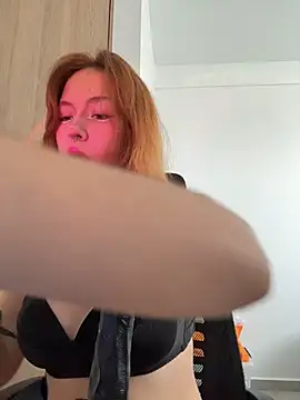 aliciia 23 online show from March 30, 9:58 pm