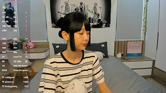 gabby little online show from April 7, 7:54 am