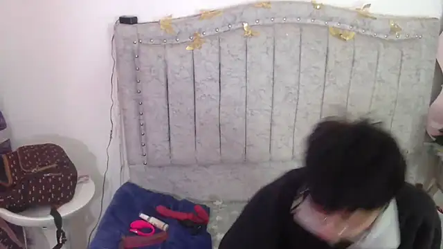 Britney thx online show from February 9, 4:15 am