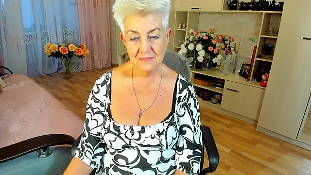 HotandMature online show from March 27, 4:19 pm