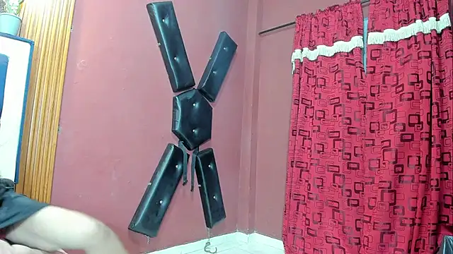 JisooLuv online show from December 5, 7:37 pm