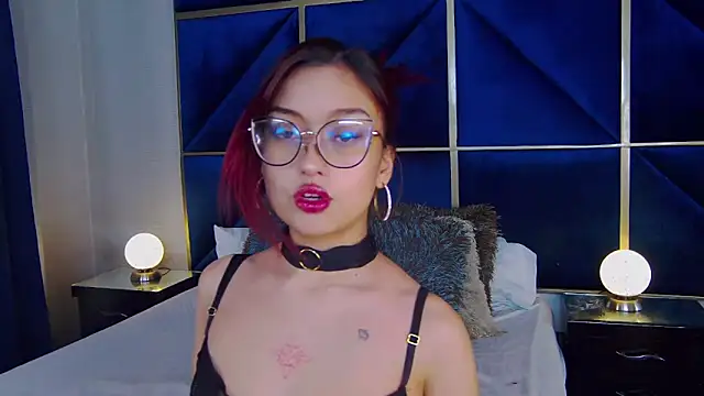 Ivanna Teaser online show from February 18, 8:30 pm