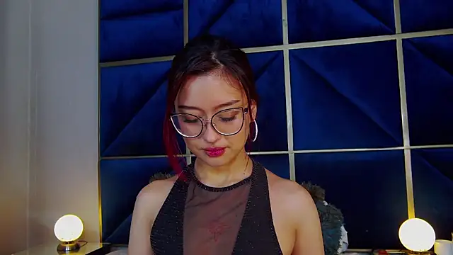 Ivanna Teaser online show from February 20, 9:15 pm