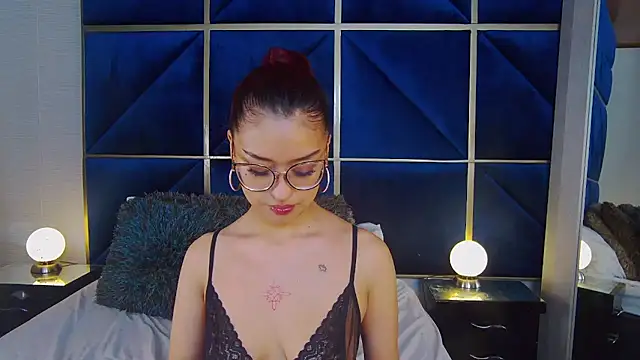 Ivanna Teaser online show from February 12, 8:32 pm