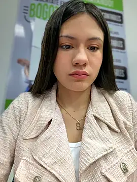 CHARLOTTE  05 online show from February 13, 12:29 pm