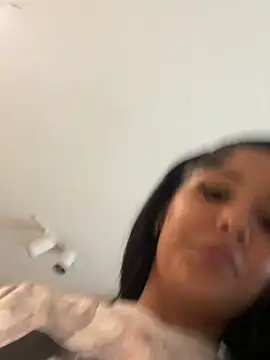 Prettygirl6070 online show from April 10, 9:10 pm