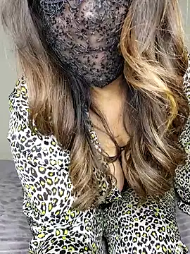 mysticlure-- online show from March 28, 1:49 am