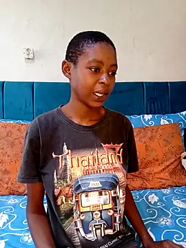 SweetSlenderChoc online show from April 15, 12:28 pm