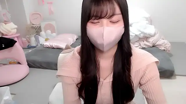 moka-neko online show from April 12, 1:47 pm