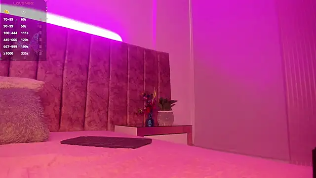 Ambeer fox  online show from April 10, 1:28 pm