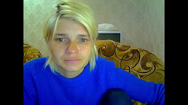 SaraSnow  online show from November 17, 6:19 pm