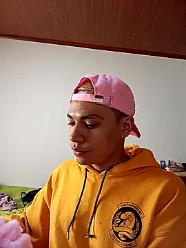 kittymutant99 online show from April 21, 6:15 pm