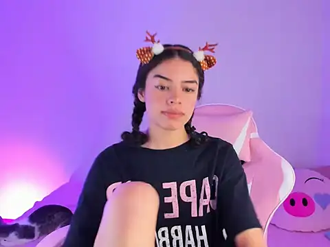 maddy parker   online show from November 12, 9:46 pm