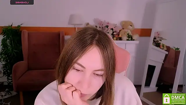 Elma Lily online show from February 12, 8:05 am