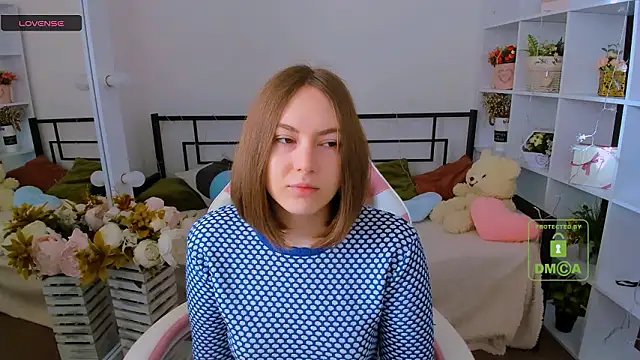 Elma Lily online show from February 2, 7:18 am