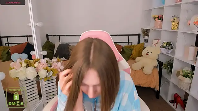 Elma Lily online show from February 25, 12:04 pm