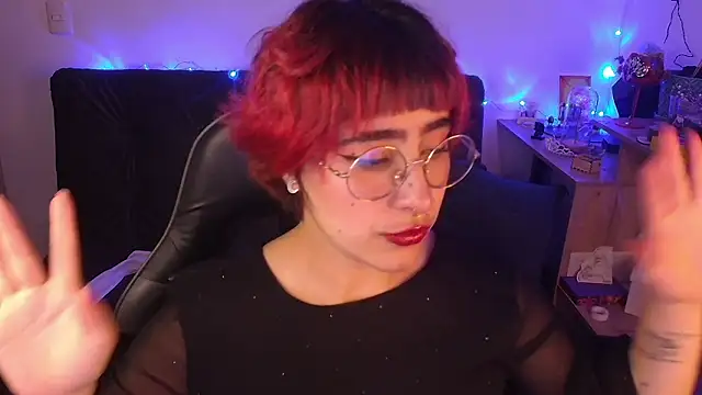 Miacatsito3 online show from March 19, 2:16 am