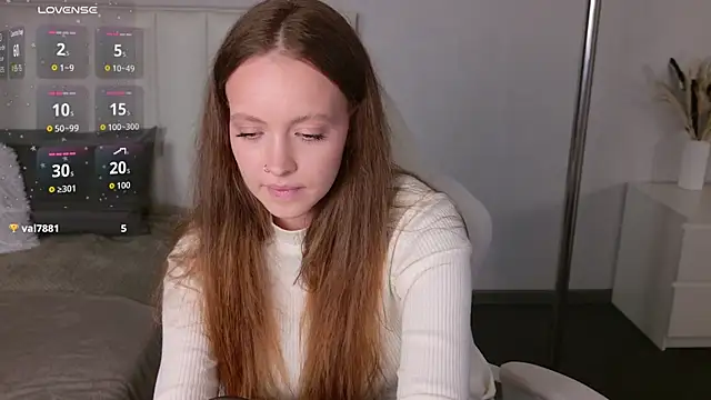 SallyPinkman online show from September 18, 12:37 pm