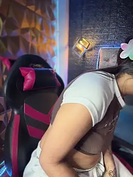 Isabella-Teen online show from March 6, 3:23 am