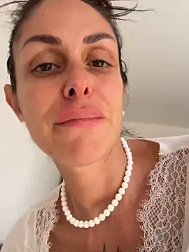 ainaht online show from April 1, 1:41 pm