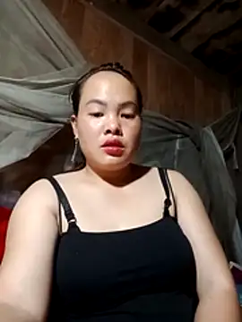 emilyzz online show from April 11, 1:48 pm