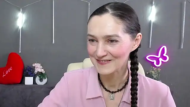 TayaFinch online show from March 10, 1:04 pm