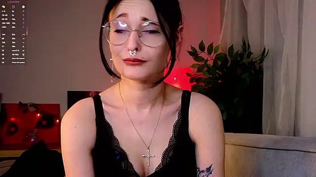 DarcyAspacio online show from March 12, 11:46 am