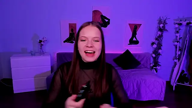 BetsyKiss online show from April 16, 8:08 pm