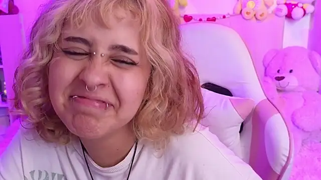 NekoWaifu online show from March 7, 3:08 pm