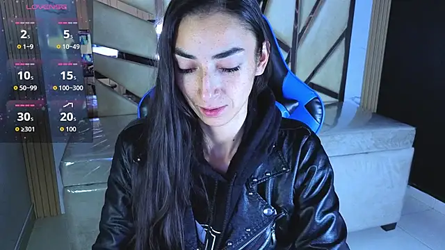 Maily a  online show from March 30, 2:55 am