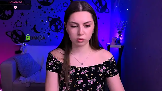 ariana ross7 online show from April 6, 7:26 pm