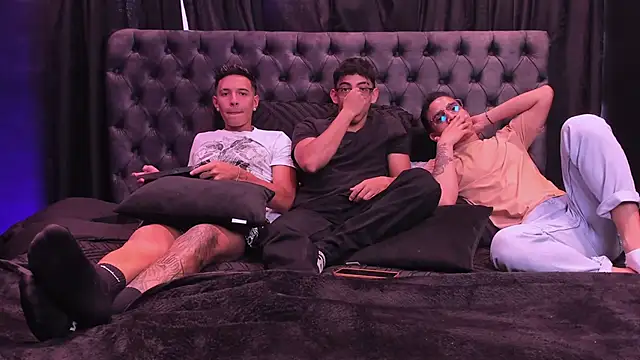 axel vega online show from February 3, 7:51 pm