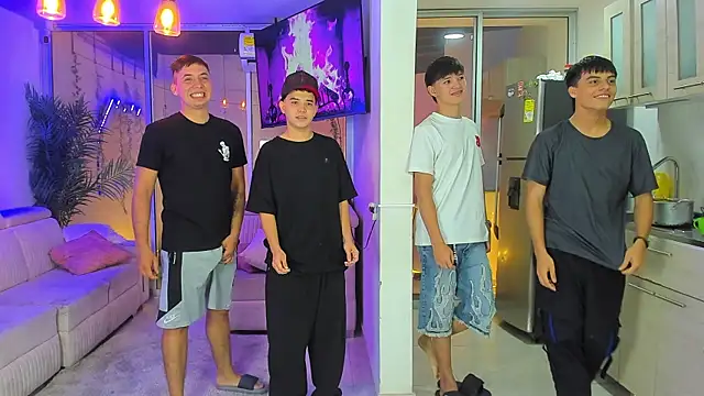 Houseofwarrios online show from April 14, 5:29 am