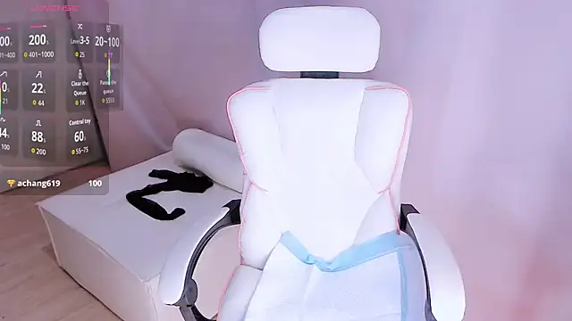 Niannian- online show from June 30, 7:24 pm