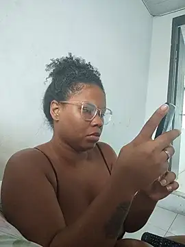 PrettahSantos online show from July 28, 12:48 pm