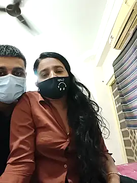 Charm Queen online show from February 10, 7:11 am