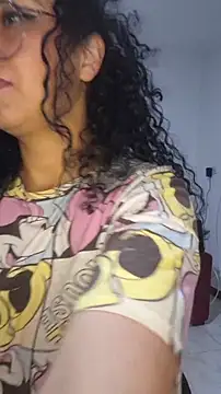 LondonHilton online show from April 17, 11:40 pm