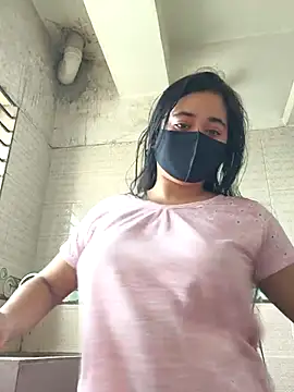 Love Queen11 online show from April 12, 7:33 am