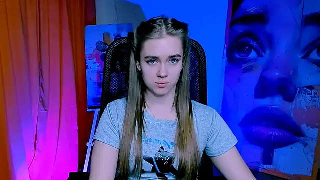 JuneWoods online show from March 19, 7:35 am