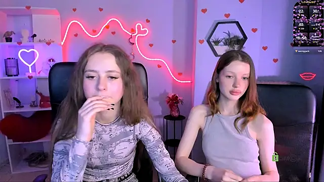 rebecca smile online show from April 18, 7:58 pm