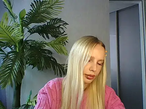 Melrissa online show from February 2, 8:57 am