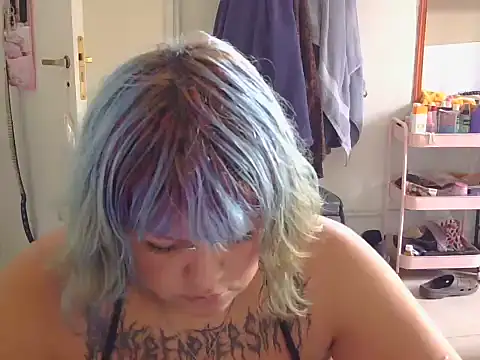 crucifxcked online show from March 6, 4:02 pm