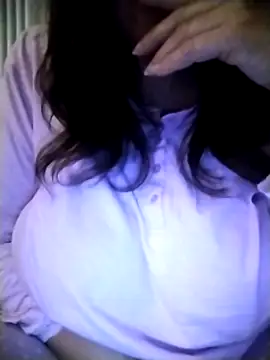 sexyguenda online show from November 2, 12:25 am