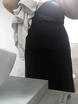 sexyguenda online show from February 22, 7:59 pm