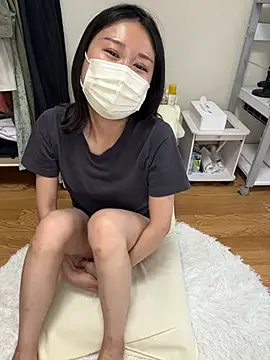 mia2 jp online show from July 31, 9:10 am