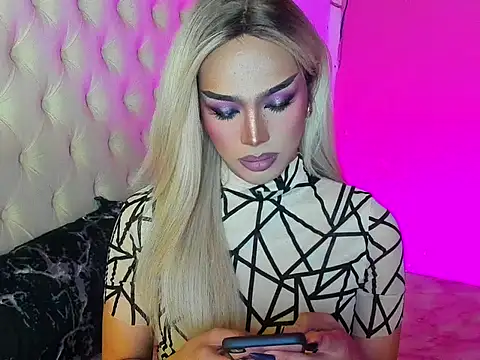 Kessey Herera online show from April 5, 6:18 pm